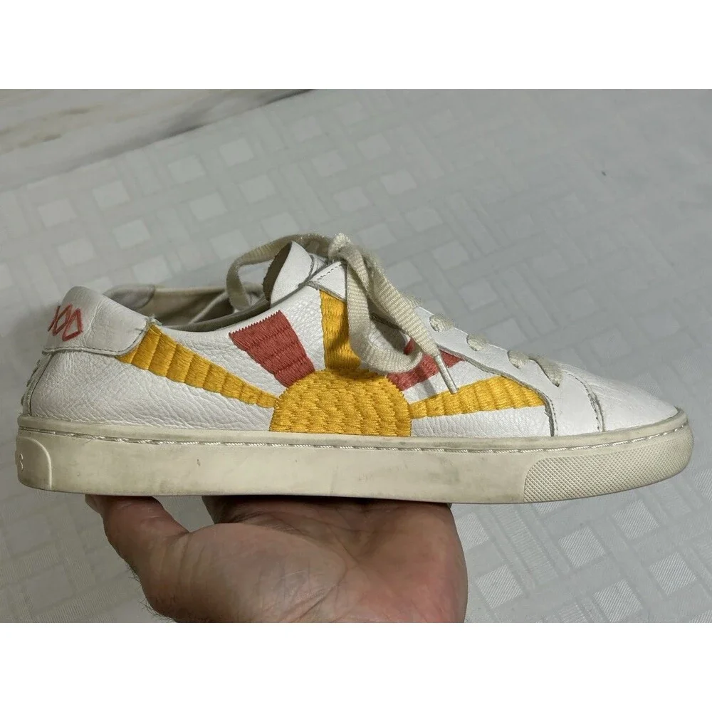 Soludos White Leather Shoe Women's Size 9 Rainbow Sunrise Embroidery Retro 80s